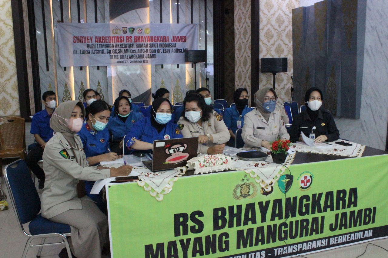 Telusur Dokumen Survey Akreditasi RS Bhayangkara Jambi Via Zoom Meeting